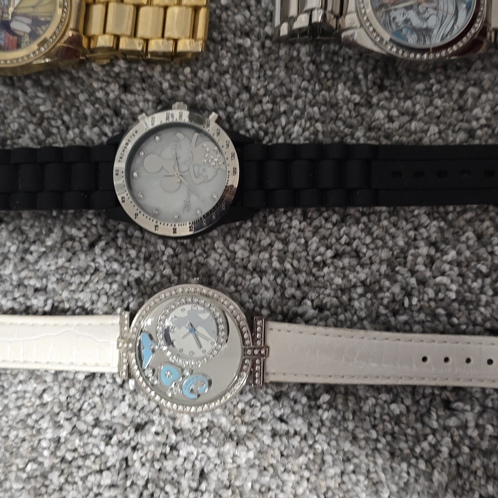 Watches lot of 6 -Disney - Picture 2 of 3